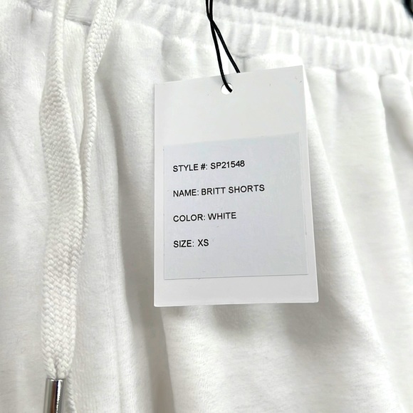 🆕Generation Love New York Britt White Soft Velour Shorts Choose Love - Picture 5 of 8